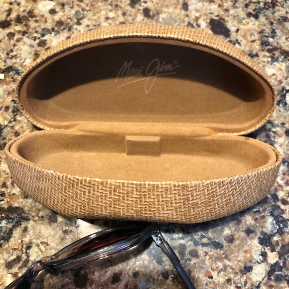 Maui Jim Kanani MJ270-11T Grey/Tortoise Polarized - Picture 8 of 8